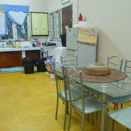 Teratak Ibunda Guest House Kota Bharu Dış mekan fotoğraf